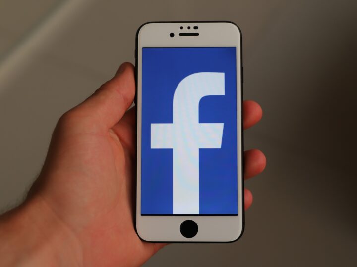 Granie w gry na Facebook oraz innych media społecznościowych a bezpieczeństwo