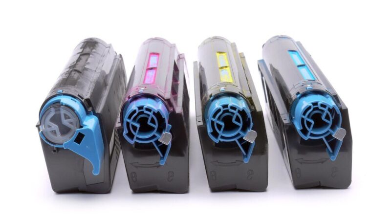 Drukarki wielofunkcyjne z tanimi tuszami – ranking i porady