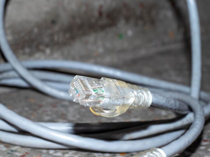 Co zrobić, gdy telefon nie widzi sieci komórkowej?