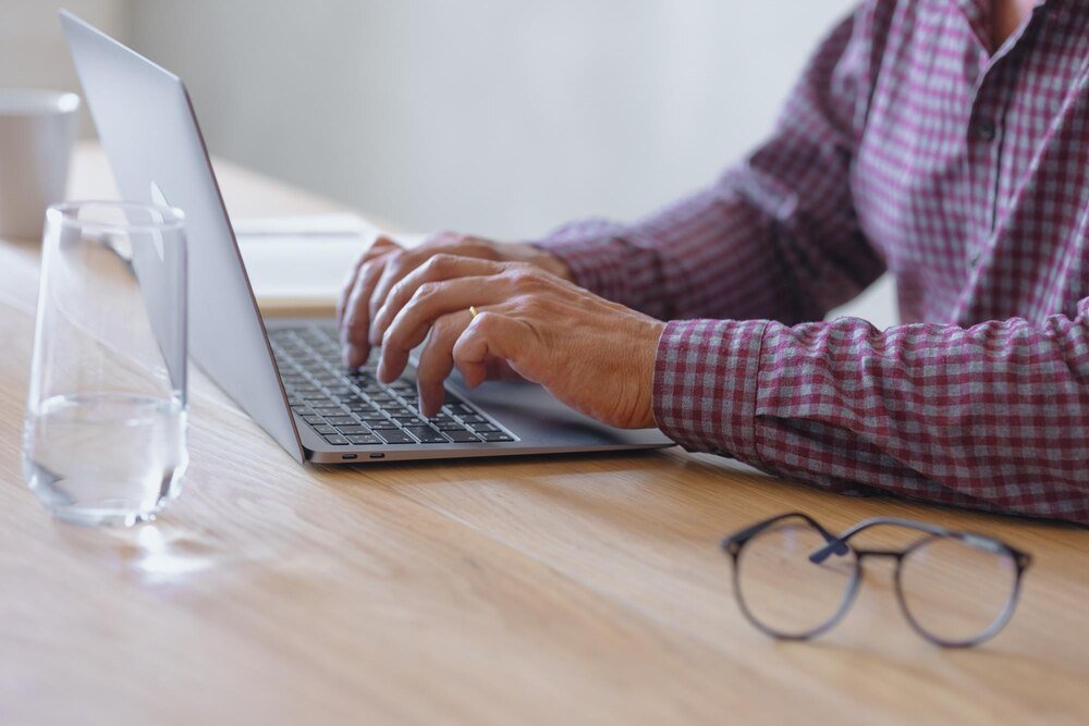 Jak zrobić ź na laptopie – skróty klawiaturowe