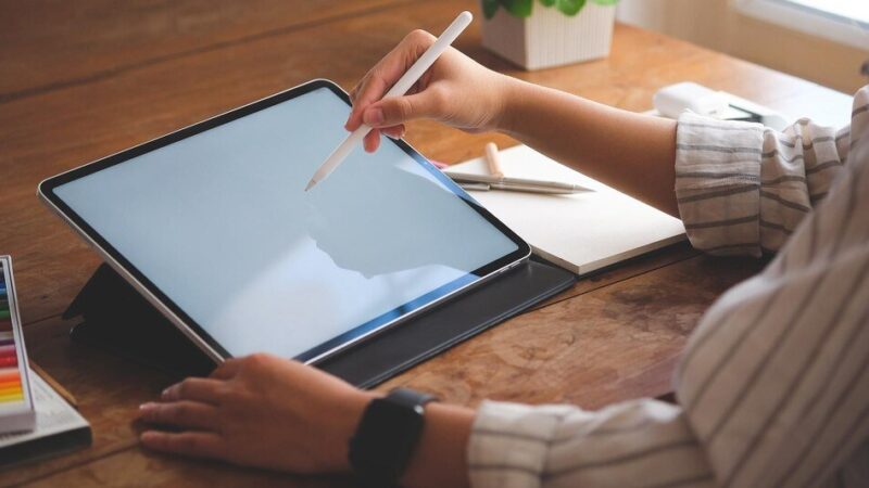 Jak działa tablet graficzny – zasada działania w praktyce